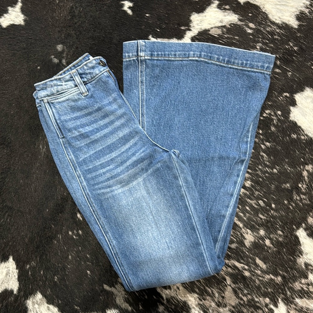 KanCan Signature Ultra High Rise Super Flare Jeans Size 26